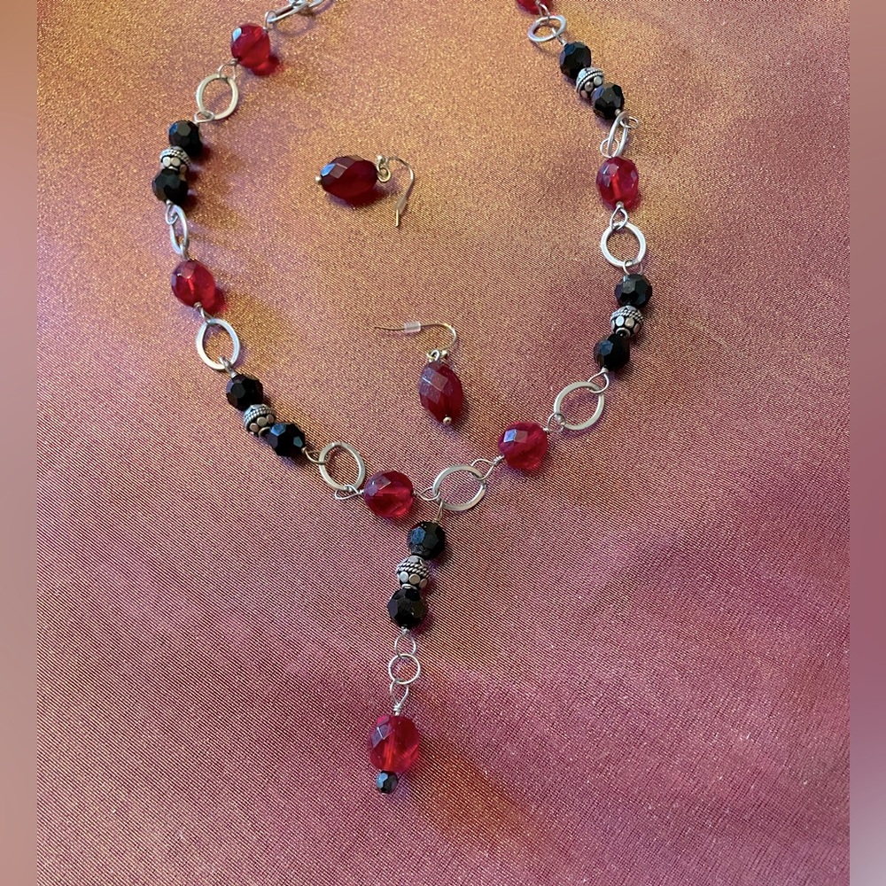 HANDMADE Gothic inspired Red\Black Necklace and Earrings Set in silvertone  EUC